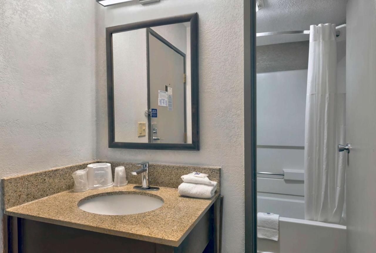 Motel 6-Oak Creek, Wi Dış mekan fotoğraf
